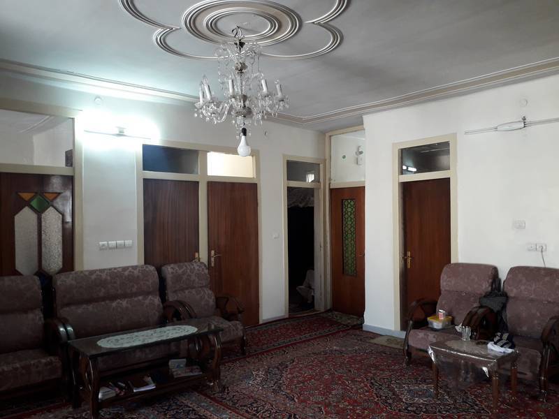 خ باهنر